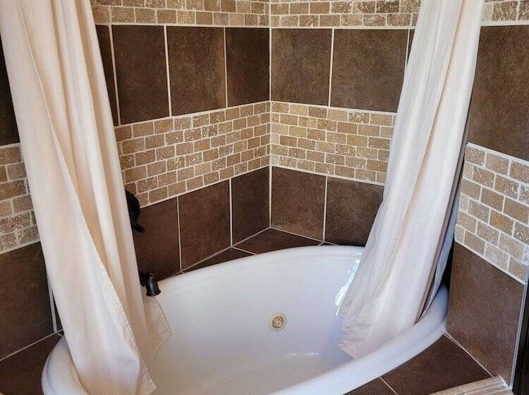 غرفة قياسية, Buffalo Harmony House