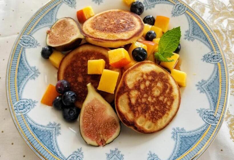 غرفة قياسية, Buffalo Harmony House