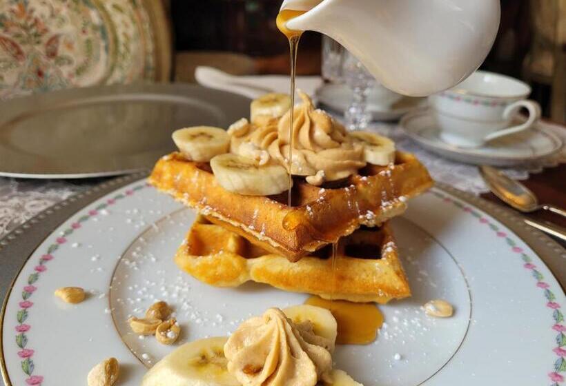 غرفة قياسية سرير كينج, Buffalo Harmony House