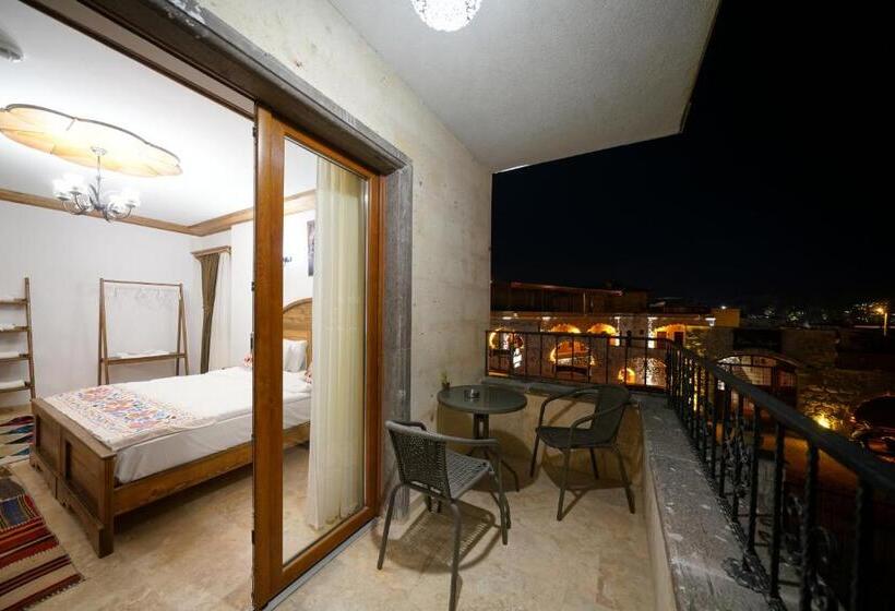 발코니 디럭스 룸, Pashahan