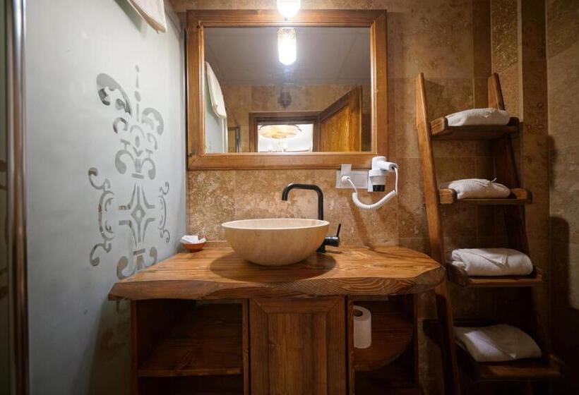 스탠다드 룸, Pashahan