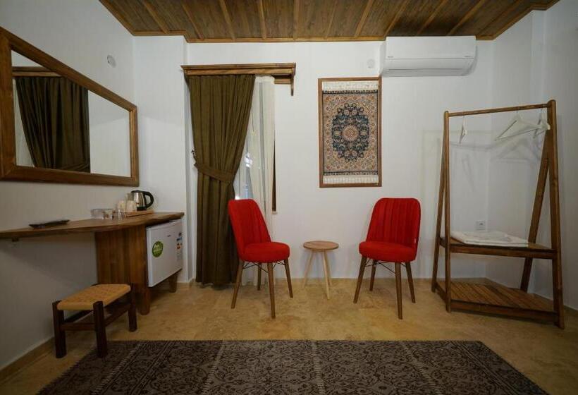 스탠다드 트리플 룸, Pashahan