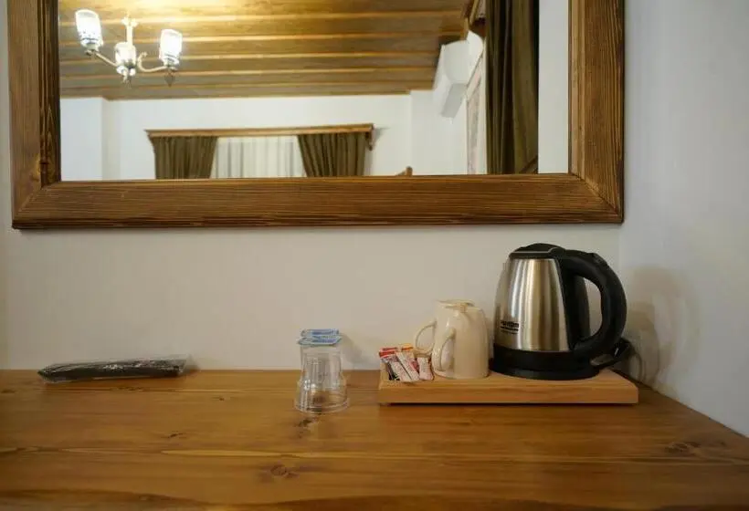 Standard Kolmen Hengen Huone, Pashahan