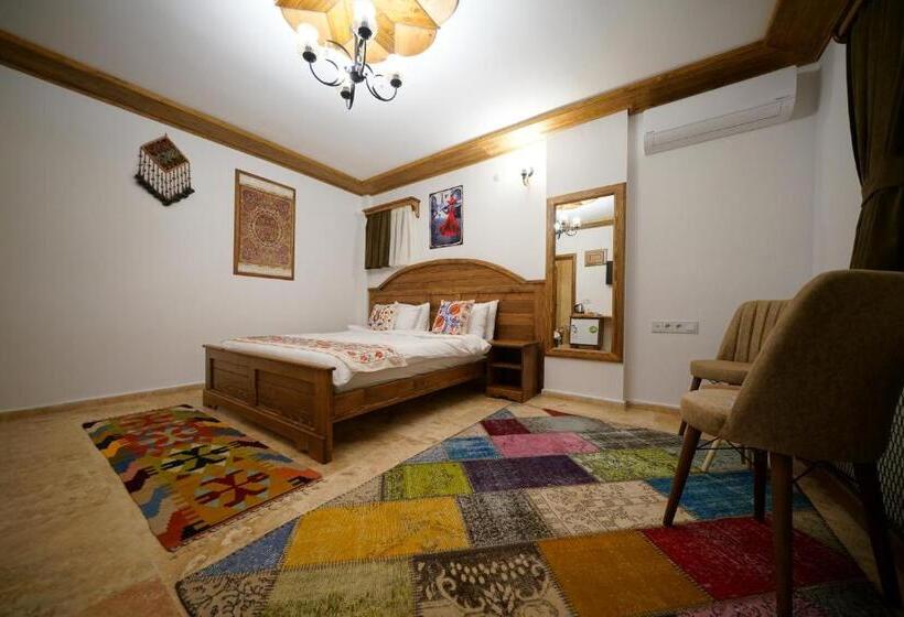 스탠다드 트리플 룸 가든 전망, Pashahan