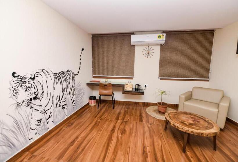 デラックスルーム, Safari Quest