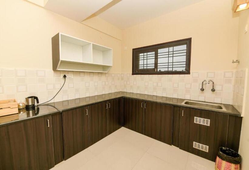 ２ベッドルームアパートメント, Safari Quest