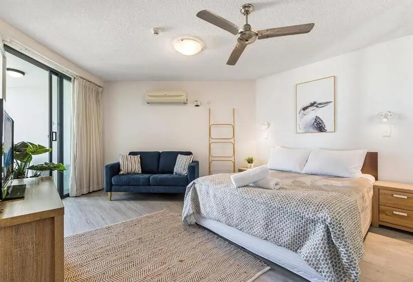 Standard Studio Sea View, Coolum Beachside Studio