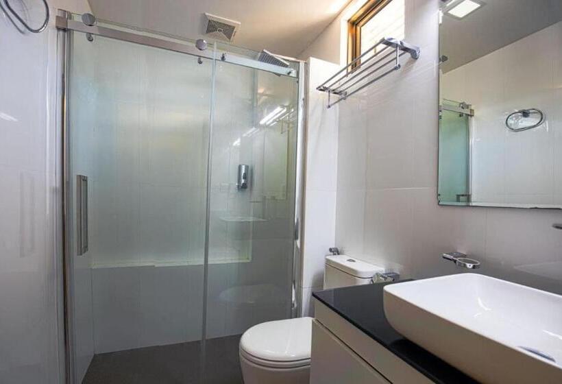 Deluxe Suite Sea View, Araamview