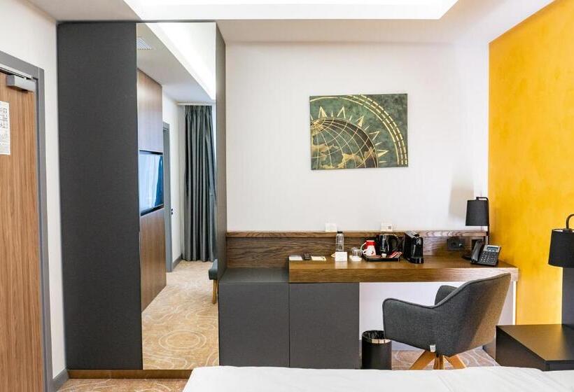 スーペリアールーム, Atlas