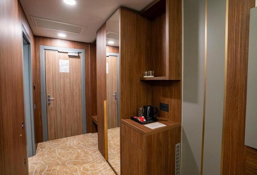 スタンダードルーム, Atlas