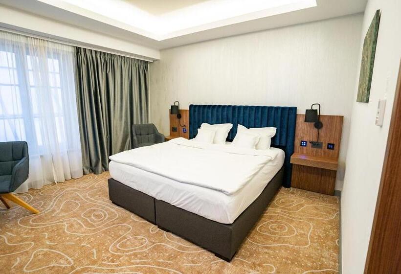 スタンダードルーム, Atlas