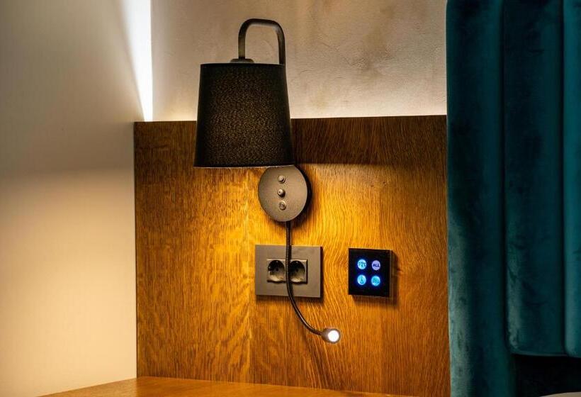 １ベッドルームのデラックスアパートメント, Atlas