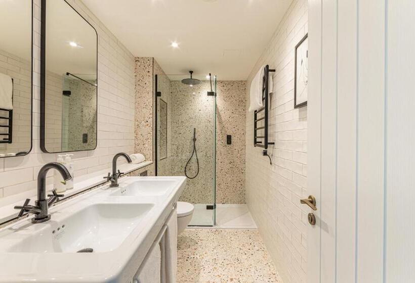 オーシャンビュースタンダードルーム, Harbour Beach Club, Hotel & Spa