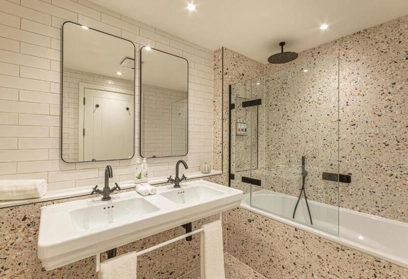 オーシャンビュースタンダードルーム, Harbour Beach Club, Hotel & Spa