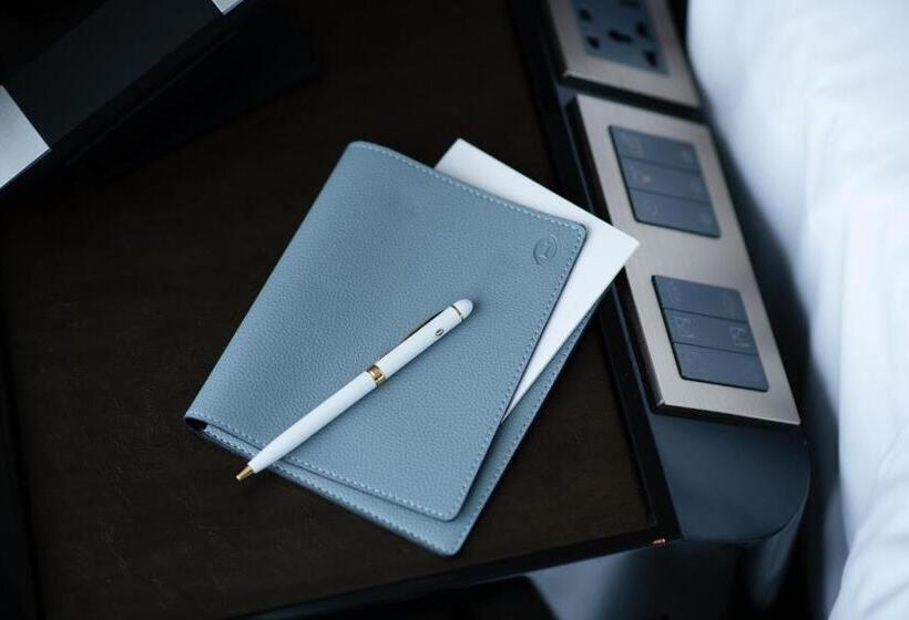 سوئیت با تخت بزرگ, Intercontinental Kaohsiung, An Ihg