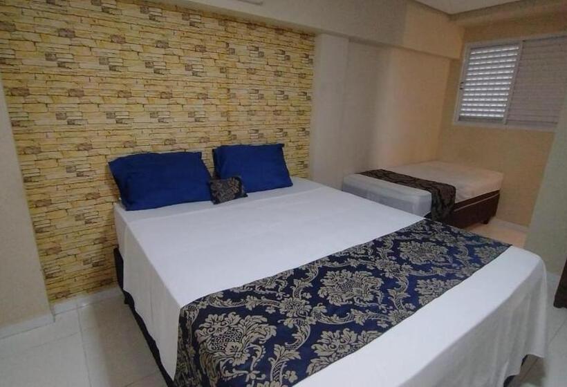 غرفة أساسية ثلاثية, La Sierra