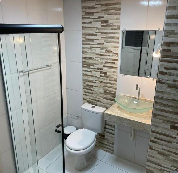 جناح مزوَّد بشرفة, La Sierra