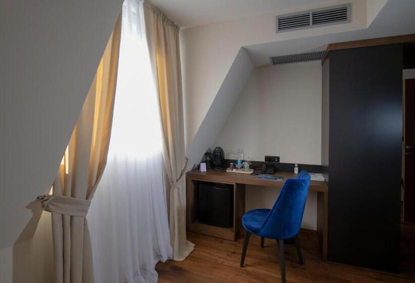 اتاق استاندارد یک نفره, Resort Una Park