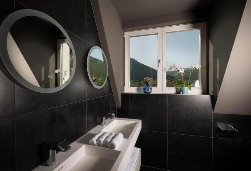 سوییت, Resort Una Park