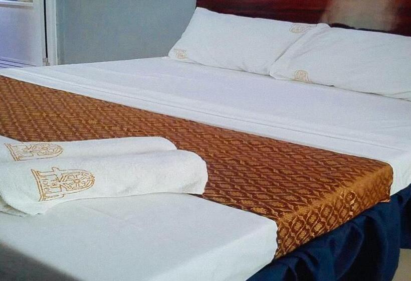 اتاق استاندارد, Reddoorz Plus @ Taj Hotel Tuguegarao