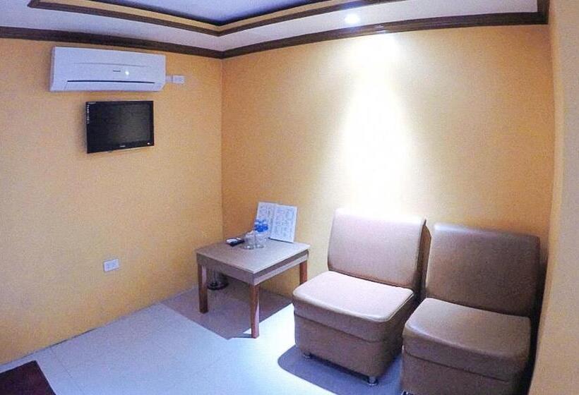 豪华家庭房间, Reddoorz Plus @ Taj Hotel Tuguegarao