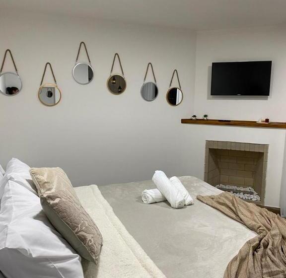 Quarto Estandar com Hidromassagem, Villaggio Cascate