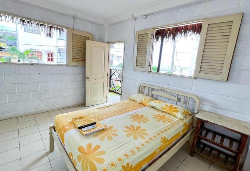 اتاق استاندارد, Arrecife Montañita Hostal