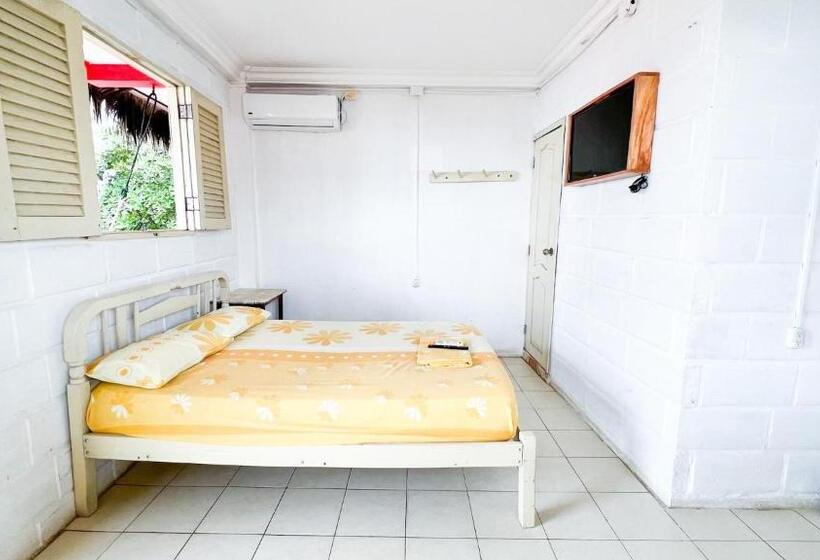 اتاق استاندارد, Arrecife Montañita Hostal