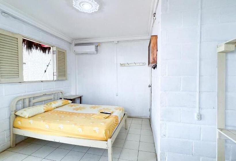 غرفة قياسية, Arrecife Montañita Hostal