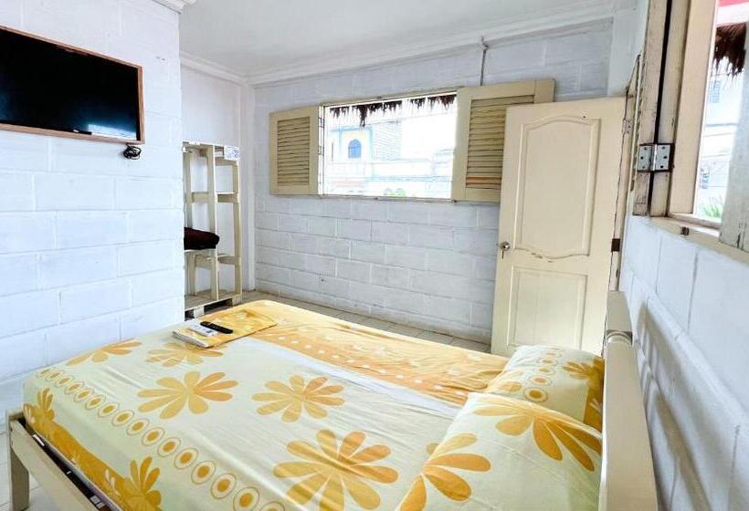 اتاق استاندارد, Arrecife Montañita Hostal