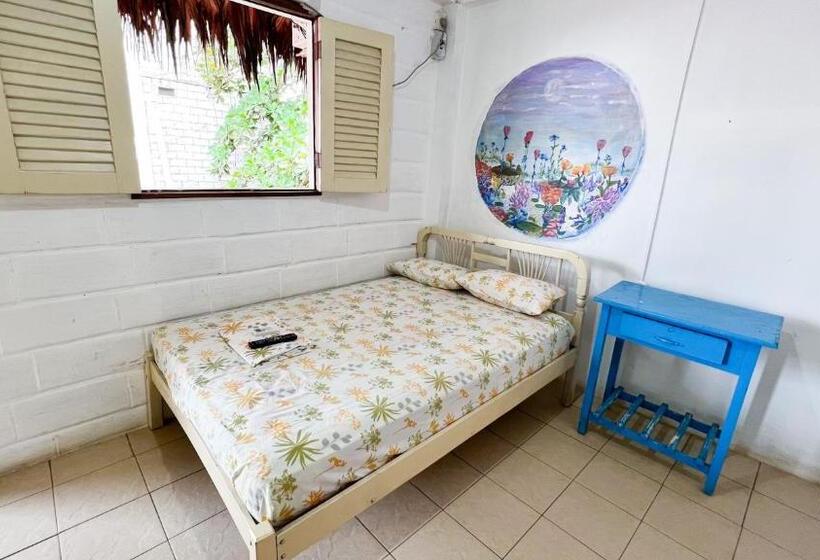 اتاق پنجتخته استاندارد, Arrecife Montañita Hostal