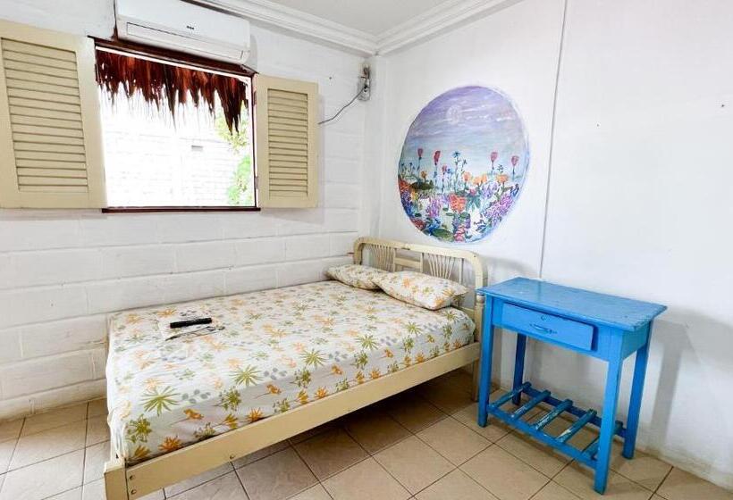 اتاق پنجتخته استاندارد, Arrecife Montañita Hostal