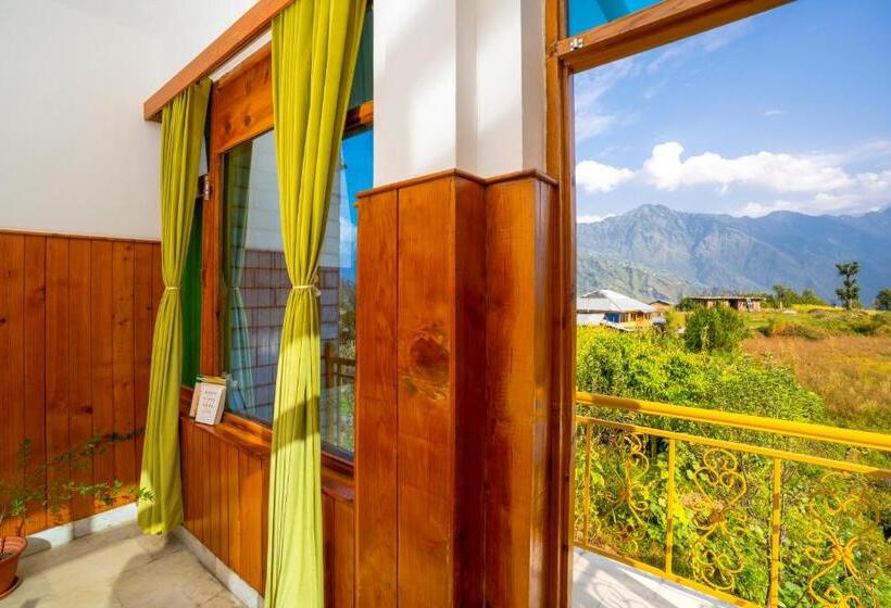 발코니 디럭스 룸, Zostel Shangarh, Kullu