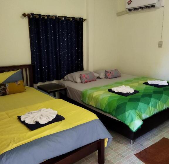 غرفة عائلية ذات إطلالة جانبية على البحر, Andaman Peace Resort