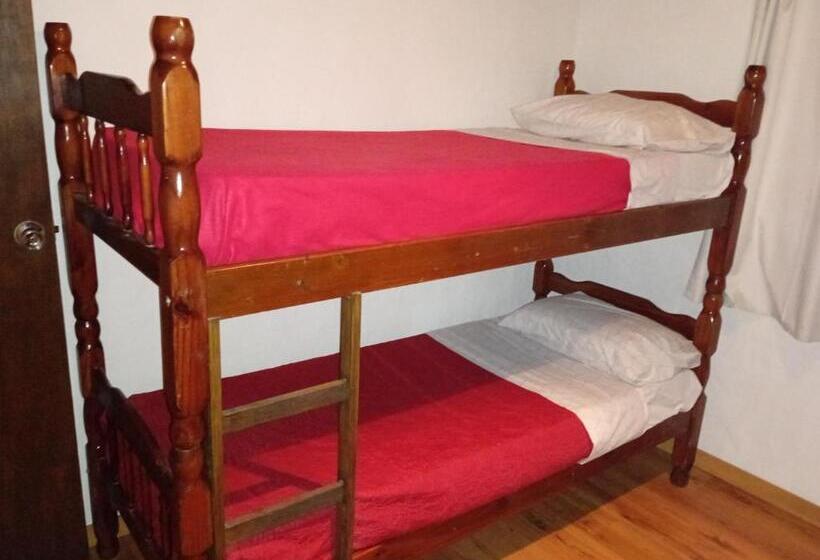 غرفة قياسية ثلاثية, Hostel Mar Y Campo