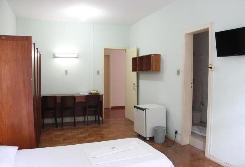 标准单人间, Do Cee