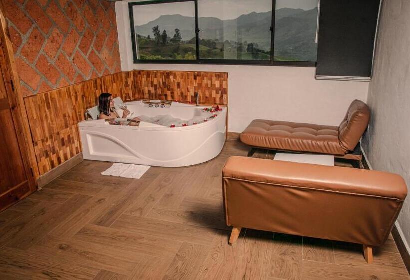 מיטת קינג בסוויטה, Santa Laura