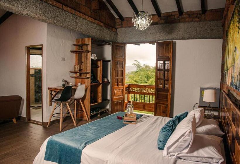 מיטת קינג בסוויטה, Santa Laura