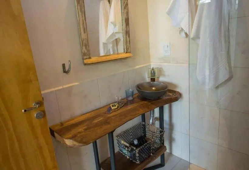 スーペリアトリプルルーム, Al Kamar Cabañas Lodge