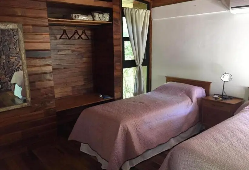 スーペリアの4人部屋, Al Kamar Cabañas Lodge