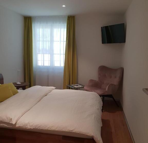 חדר סטנדרט יחיד, Ringmauer