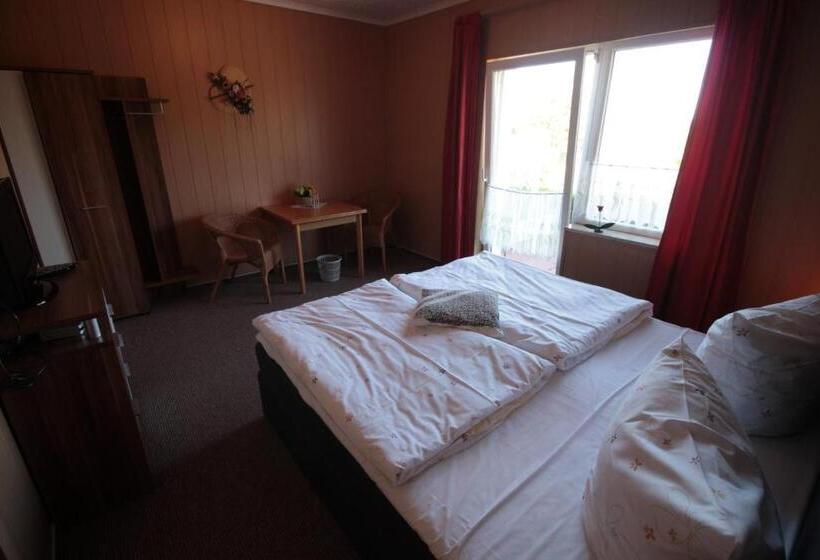 Номер Стандарт Вид на Сад, Lindenhof Liepgarten   Pension & Gaststätte