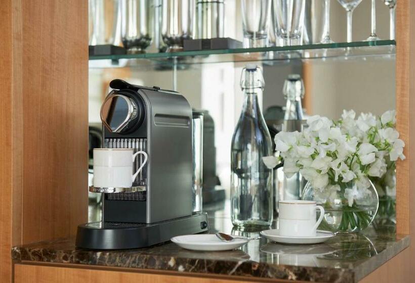 身障者適用キングサイズベッドルーム, Conrad London St. James