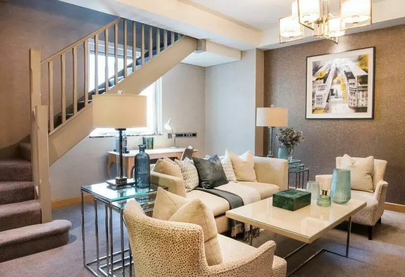 سوییت دوبلکس, Conrad London St. James