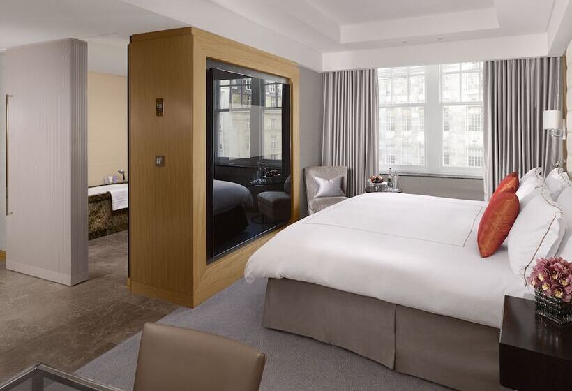 带大床的行政房间, Conrad London St. James