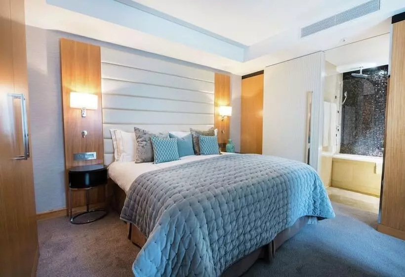 سوییت دوبلکس, Conrad London St. James