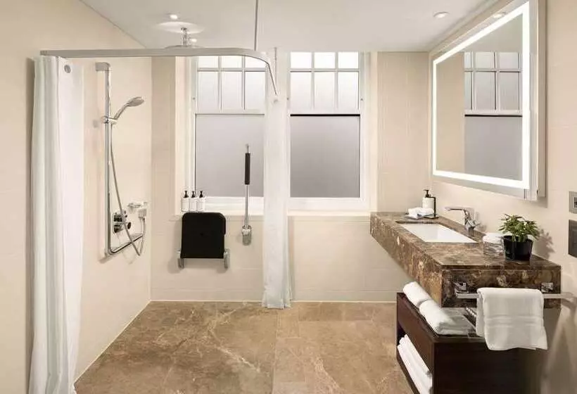 اتاق استاندارد با تخت بزرگ برای معلولان, Conrad London St. James