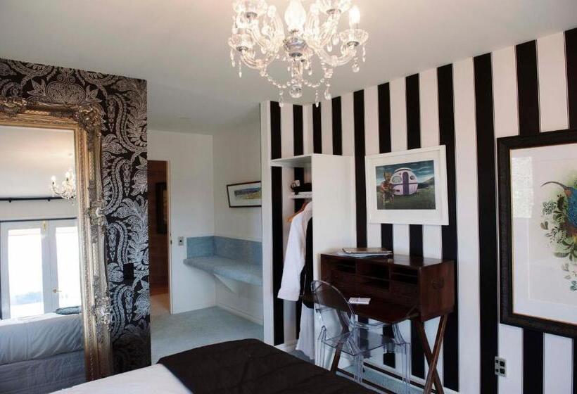 스탠다드 룸 킹사이즈 침대, Lake Tekapo Lodge