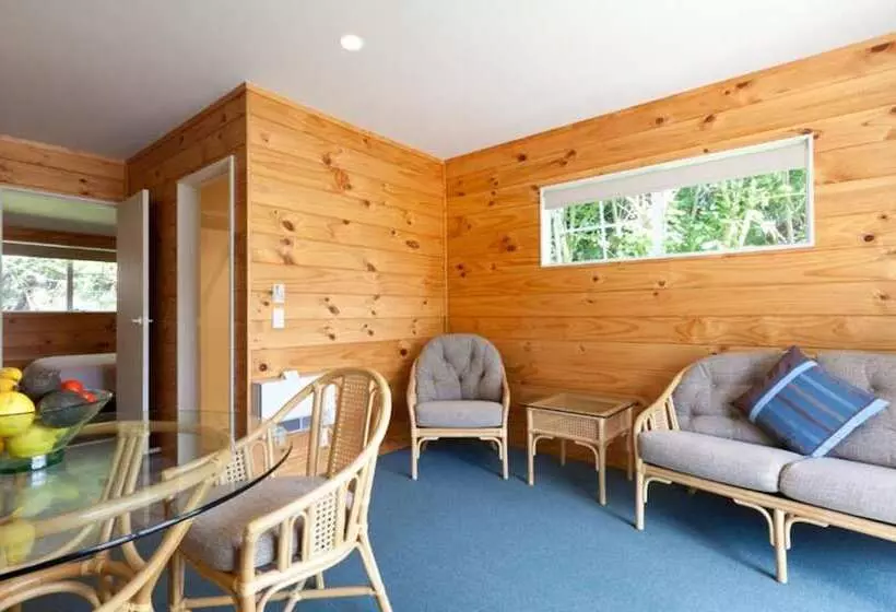 Huoneisto 1 Makuuhuone, Pauanui Pines Motor Lodge