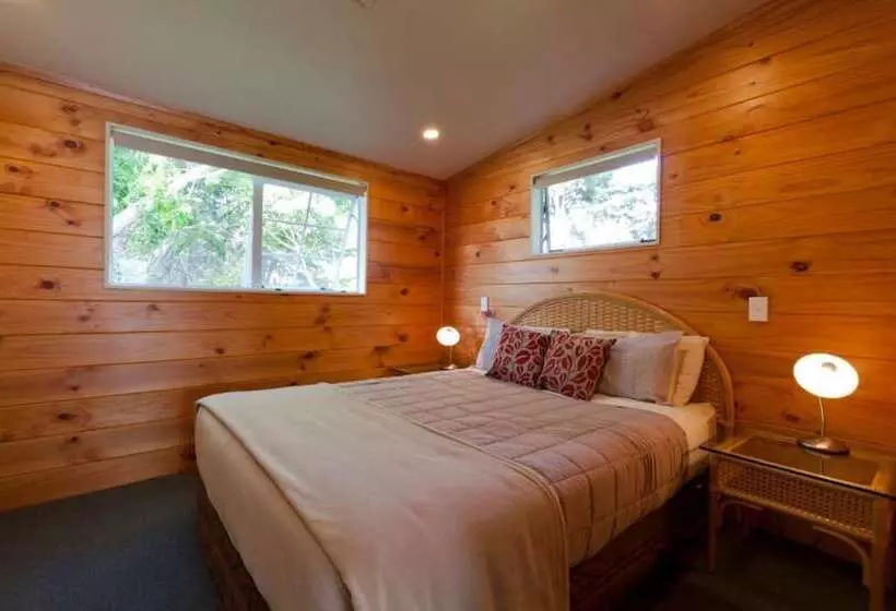 Huoneisto 1 Makuuhuone, Pauanui Pines Motor Lodge